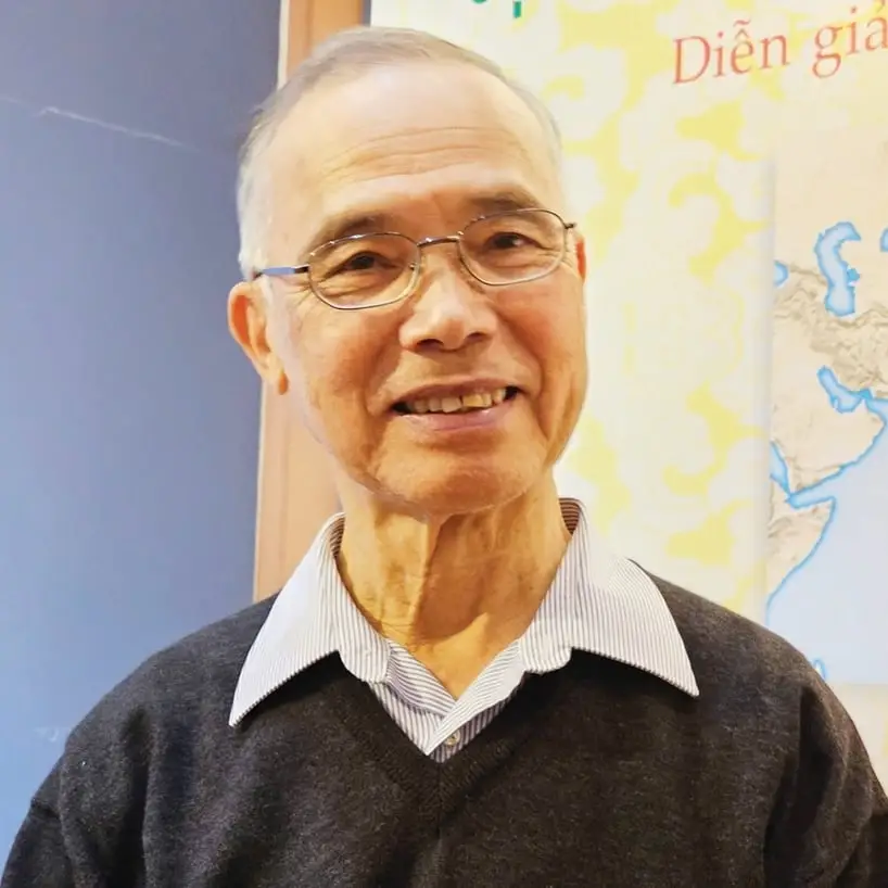 chân dung tác giả nguyễn tường bách